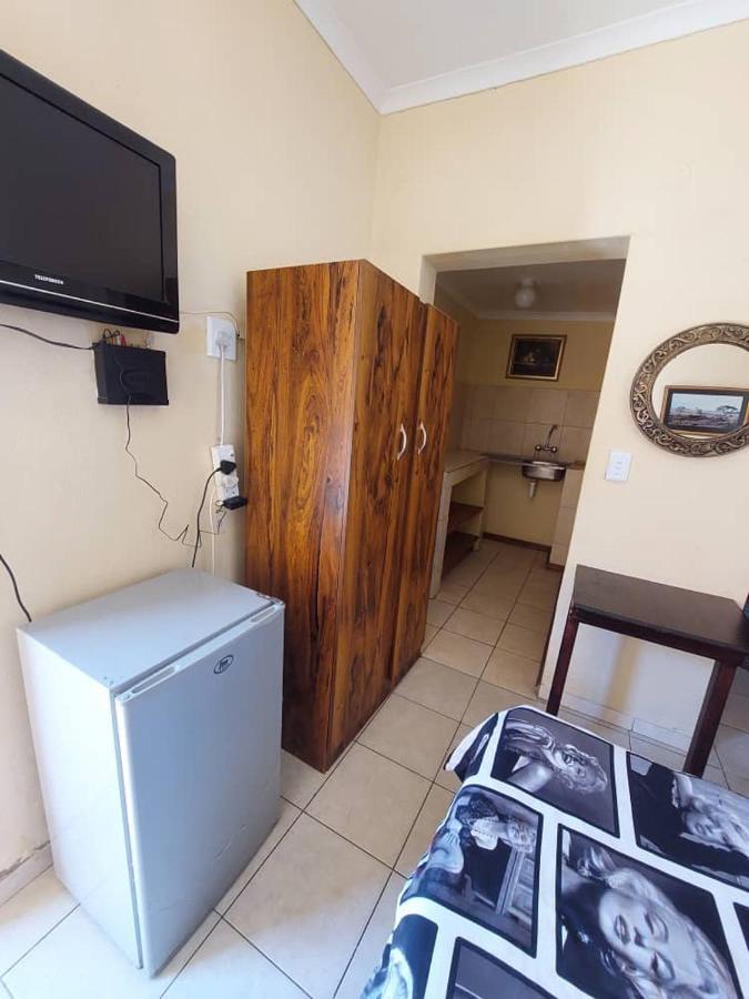 Skippers Backpackers Cc Walvis Bay Kültér fotó